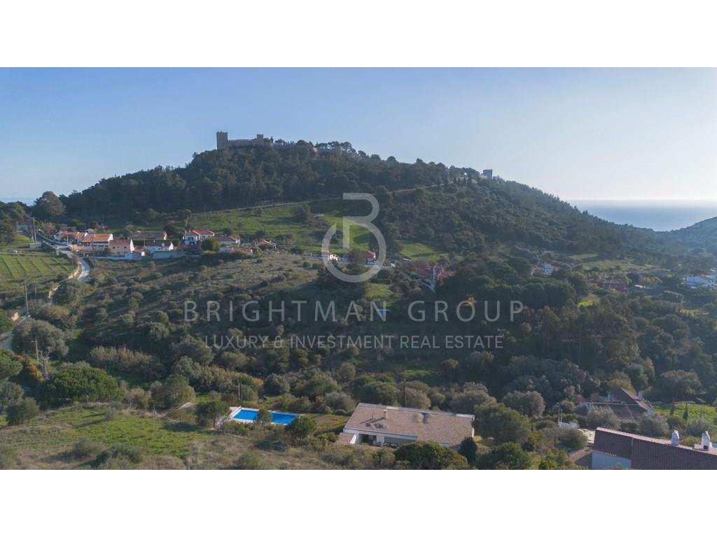 Plot for construction in Sesimbra with sea view