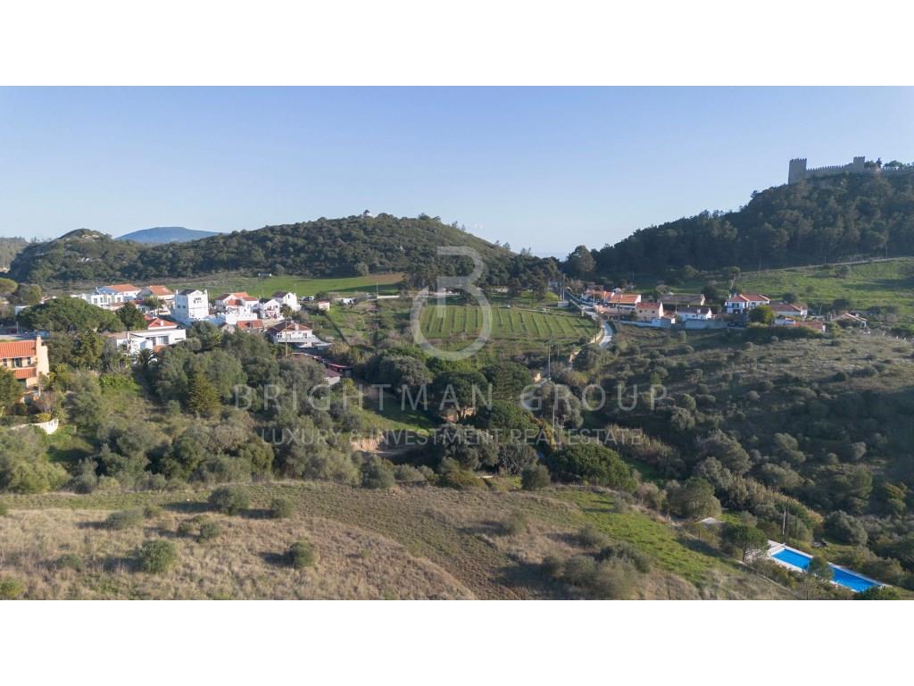 Plot for construction in Sesimbra with sea view