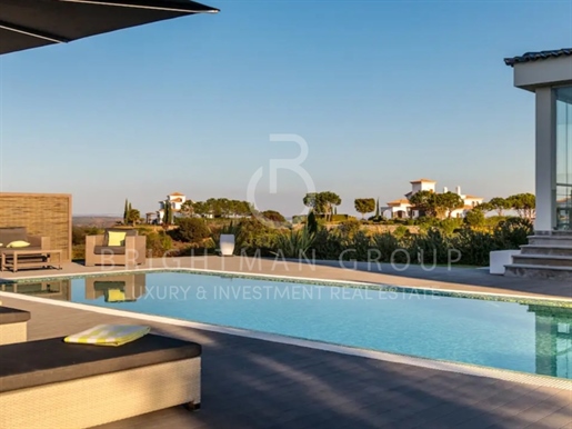 Villa de 5 chambres, style manoir, à Monte Rei, Algarve
