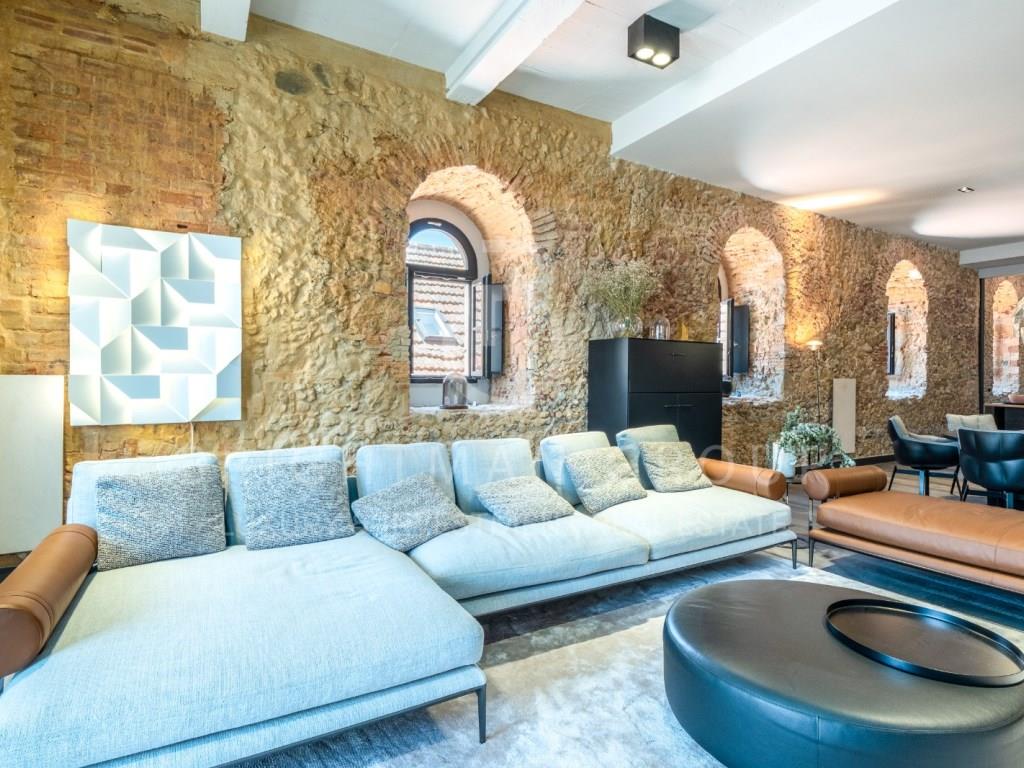 Apartamento T2 no centro do Cais do Sodré, Lisboa