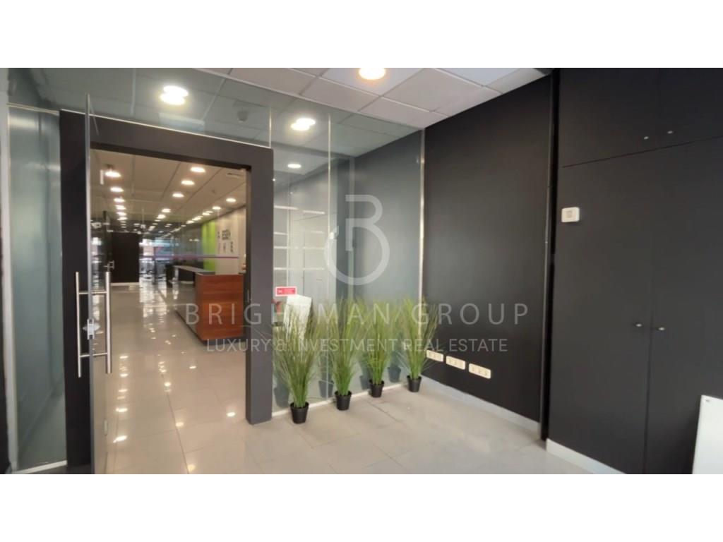 Commercial space in the heart of Praça de Alvalade