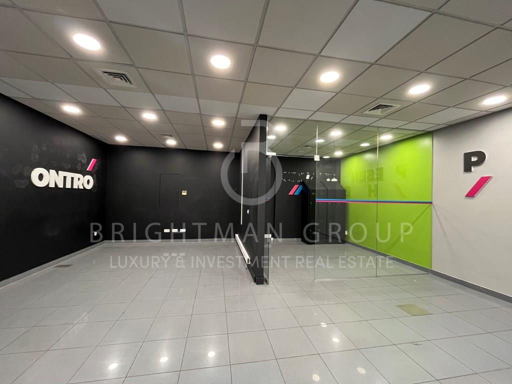 Commercial space in the heart of Praça de Alvalade