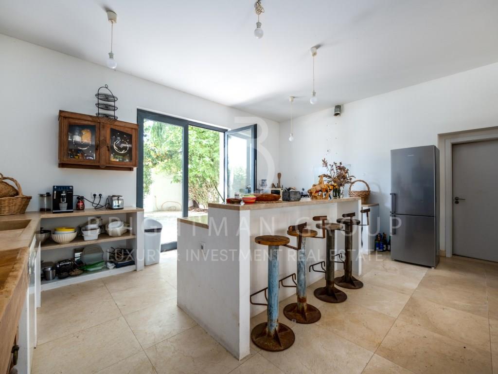 Quinta da Saudade, a 20-hectare estate just 40 minutes from Lisbon