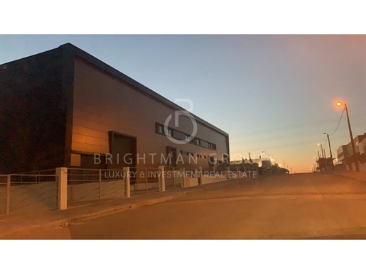 Industrial warehouses for sale in excellent condition
