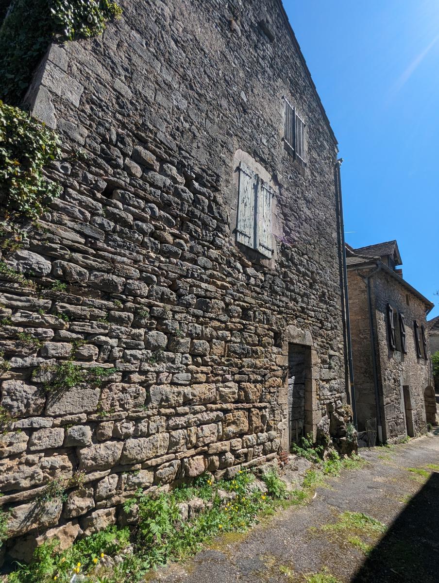 Medieval tower to be restored Calvignac