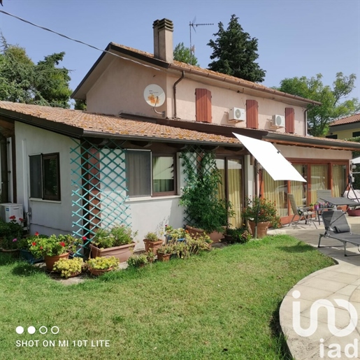Отдельный дом / Вилла на продажу 182 m² - 3 спальни - San Costanzo