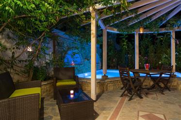 Sithonia - Elia villa with pool  surrounded of greenery !