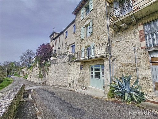 For Sale Stone house of 170 m² with pilgrims' cottage of 81 m² in the heart of Montreal-du-Gers