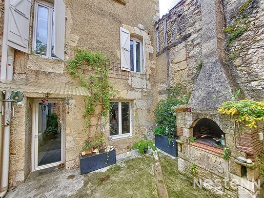 For Sale Renovated stone house of 129 m² with outbuildings and inner courtyard