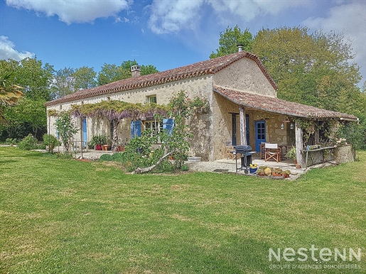 For Sale Renovated stone house of 161 m² with swimming pool on a plot of more than 7,500 m²