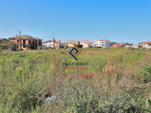 Excellent land with 2,734m2 in Esmoriz city, for construction of housing 4 fronts near the train sta