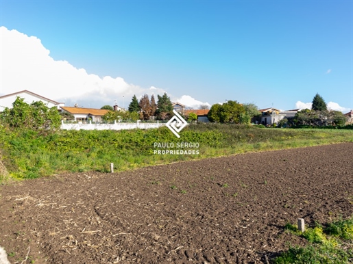 Land for construction of a 4-front house with 460m2
