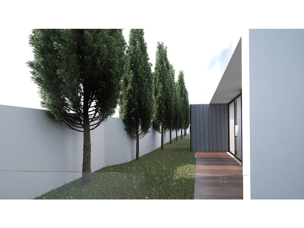 For sale Land with 2860m2 in Avintes, near the Quinta de Santo Inácio, with project approved for hou