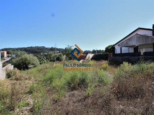 Plot of land for construction of 4 fronts villa in Vila Nova de Gaia city