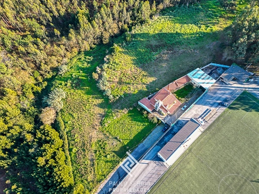 15.500 m² großes Grundstück in Silvalde (Espinho) für den Bau von 5 Häusern.