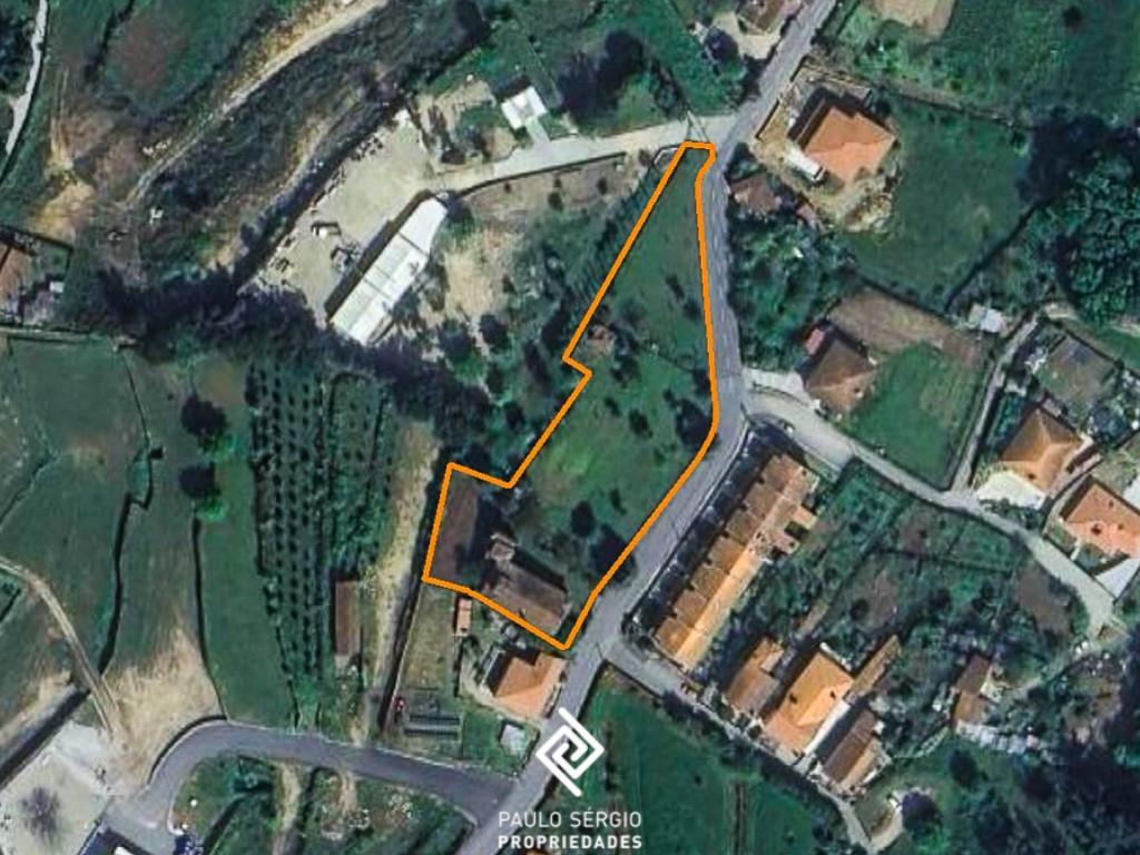 Farm to rehabilitate in the region of Marco de Canaveses