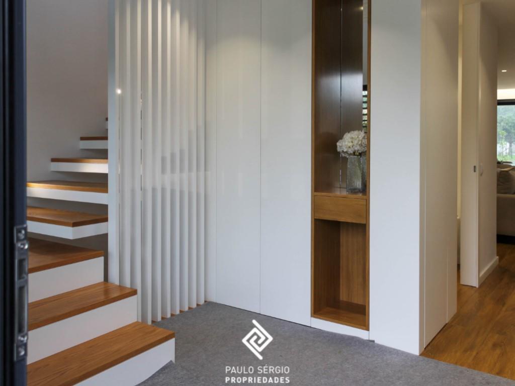 Luxury 3 bedroom villa in Palmeira - Braga