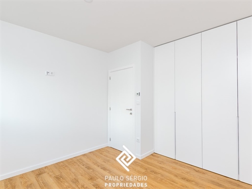 New 1 bedroom apartment, located in the city center of Espinho city