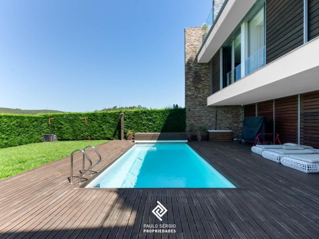 Exklusive 4-Zimmer-Villa im Luxusresort Vale Pisão Golf 
Luxus, Komfort und Exklusivität - nur 20 M