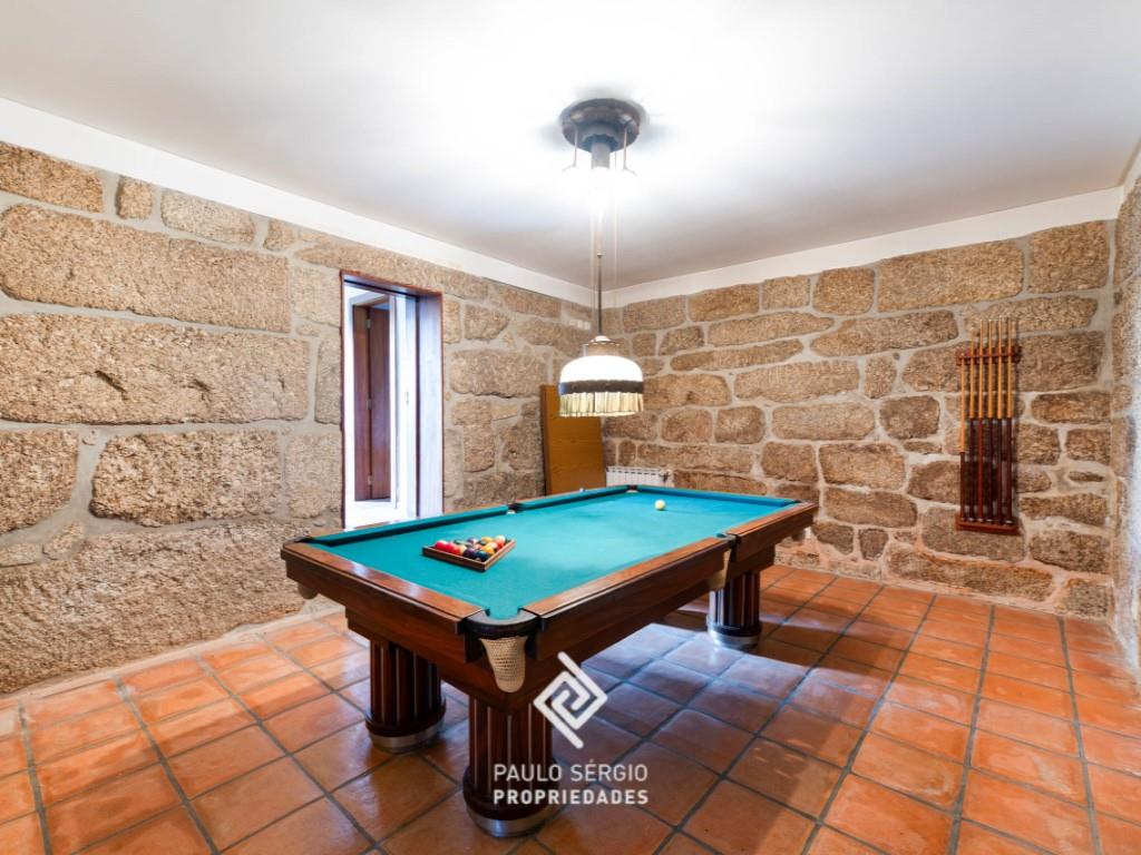 6 bedroom house with swimming pool located in Amarante