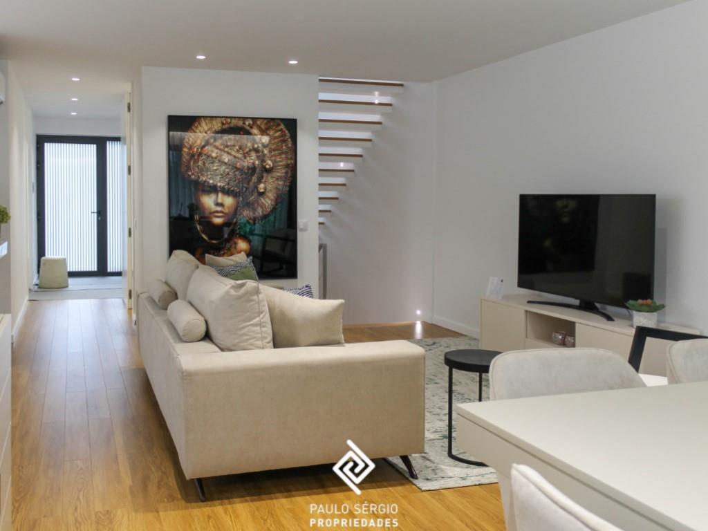 Luxury 3 bedroom villa in Palmeira - Braga