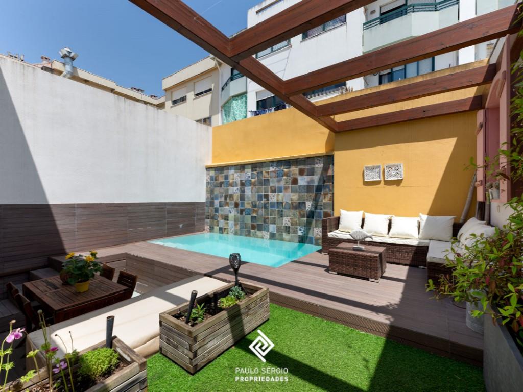 Moderne Villa mit 3 Schlafzimmern und Pool im Zentrum von Espinho