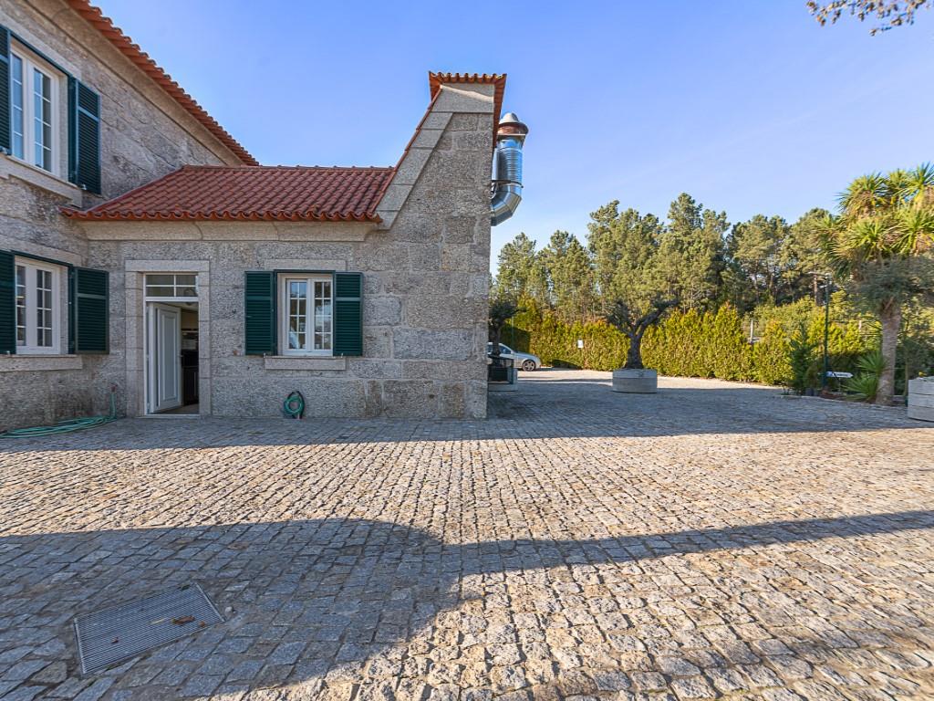Farm / Hotel, located in the municipality of Penafiel city