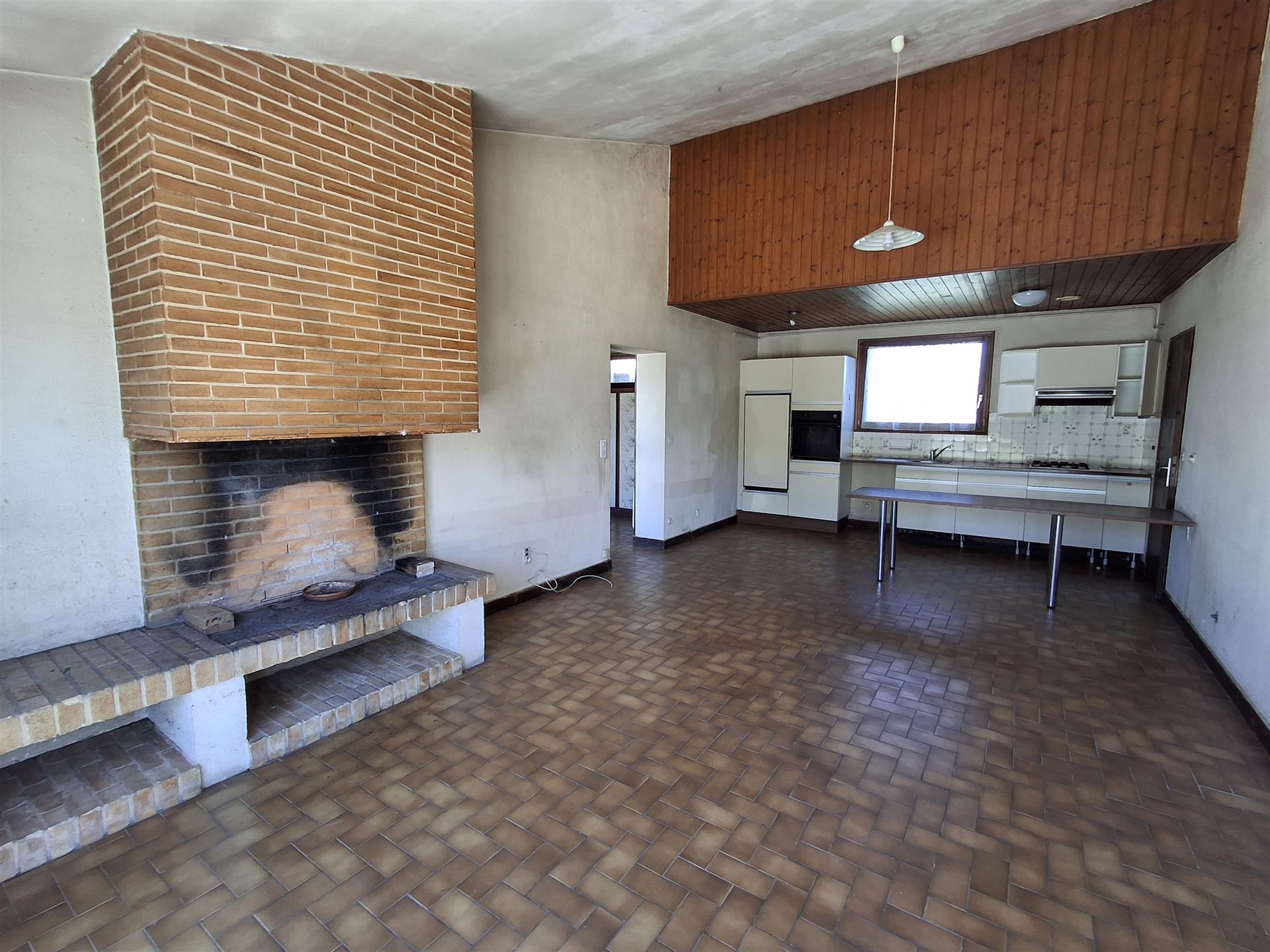 A short 5-minute walk from the centre of Issigeac