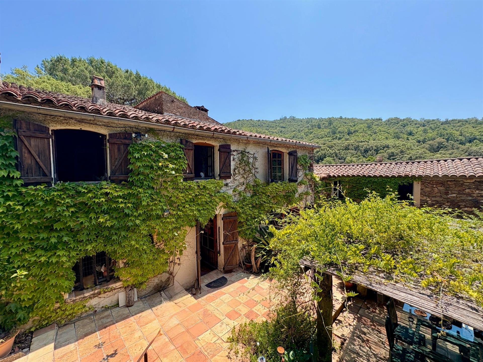 Exceptional property near Saint Tropez
