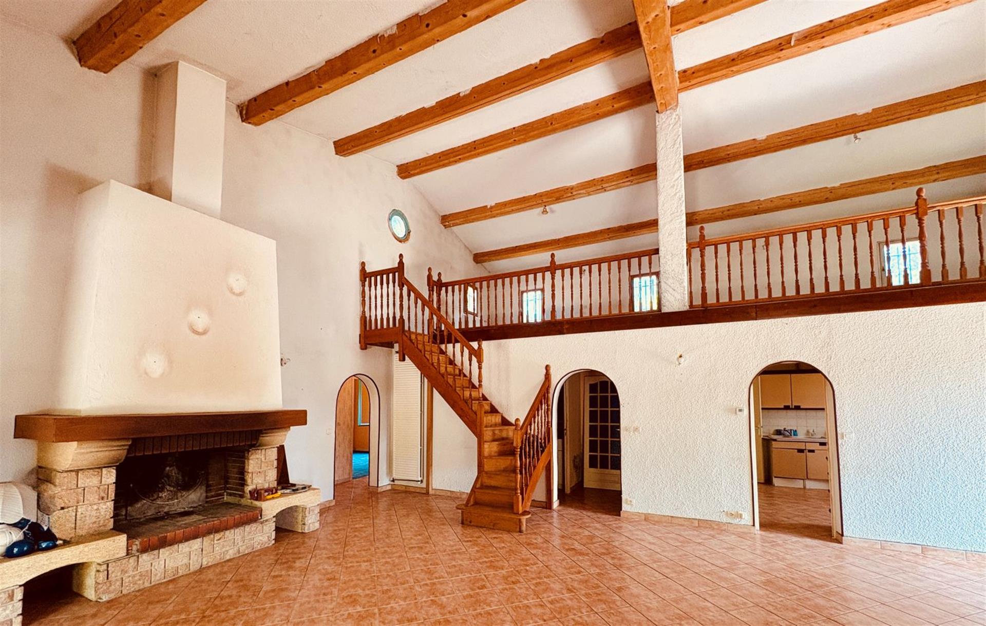 Köp: Hus (83570)