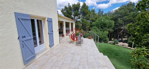 Villa à acheter avec terrasse 3 chambres à Cucugnan