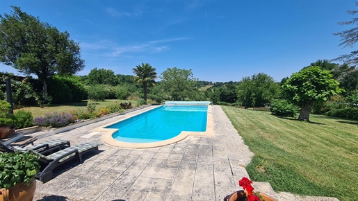 Near Chalais, stone house with annexe, outbuildings and swimming pool