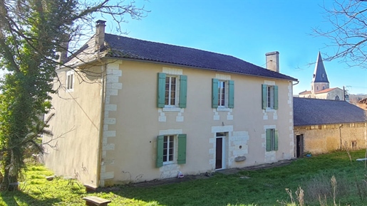 For Sale : 6 bedrooms Maison de Maître near Chalais, Charente