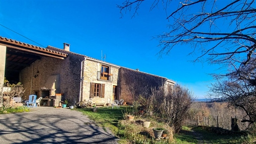 Stone farmhouse with multiple outbuildings, absolute privacy on 51 hectares. Partly renovated.
