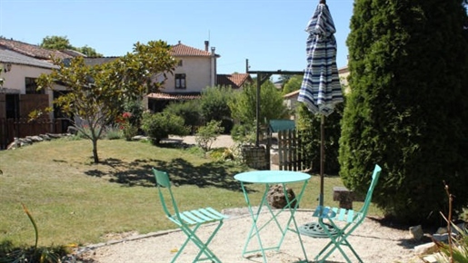 Stone 4 bed House, 3 Gîtes, Pool, Outbuildings