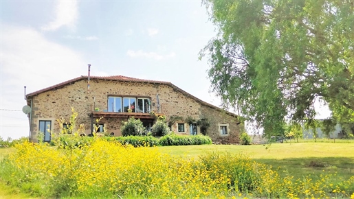 Elegant Barn Conversion 567 m², 5 beds - Charente