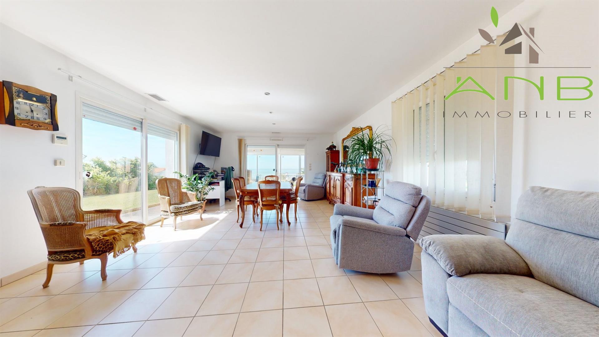 Barzan maison avec vue panoramique