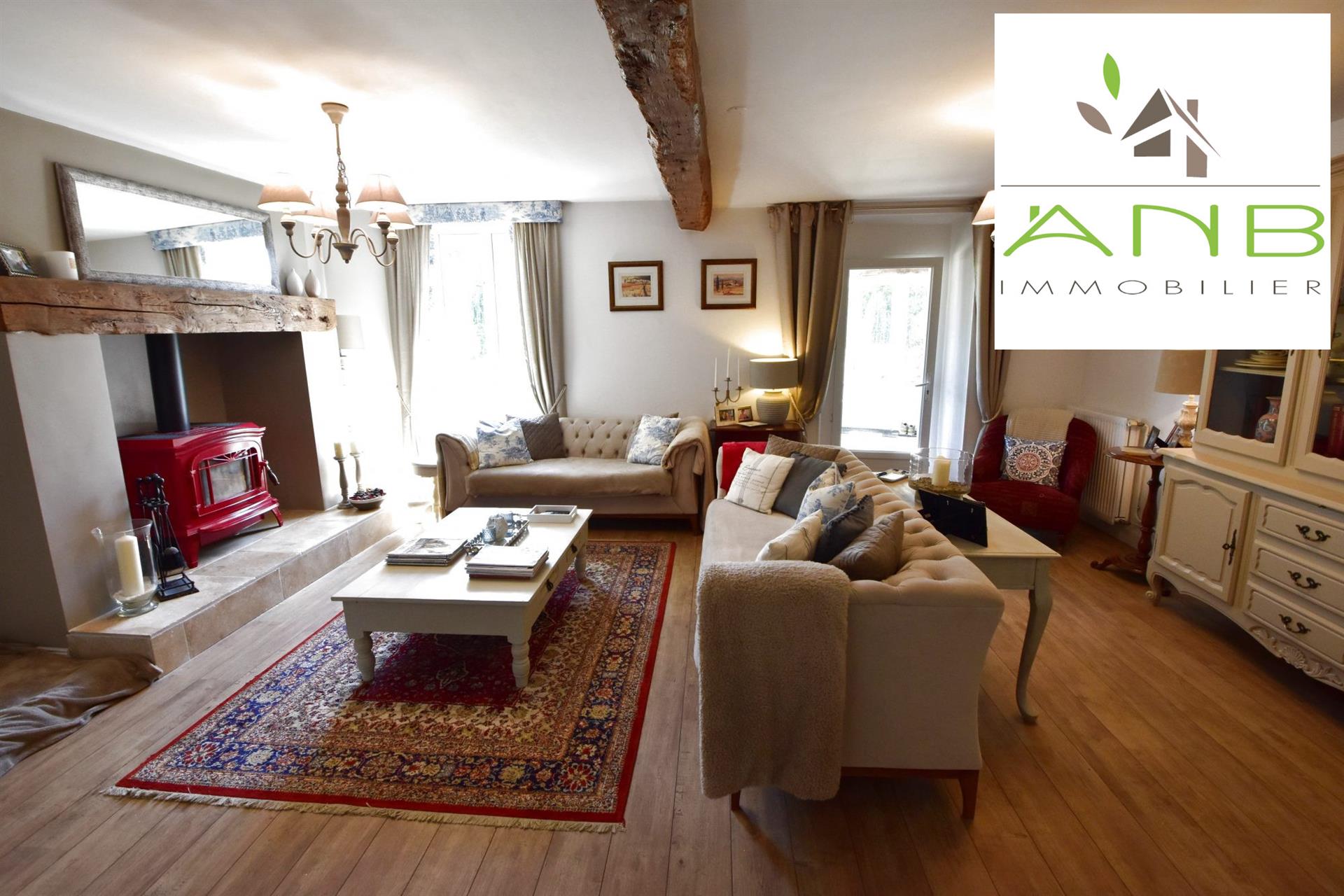 Beautiful character house with swimming pool and outbuildings