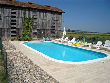 Attractive farmhouse plus 2 letting gîtes, swimming pool, barn and 3 acres, Castelmoron, Lot et Garo
