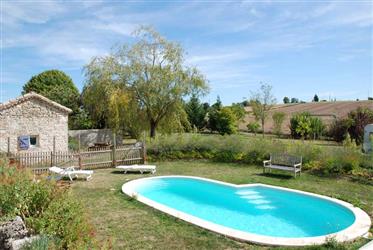 Handsome stone farmhouse with letting gîte and potential for 2-3 more, nr Moissac Tarn et Garonne