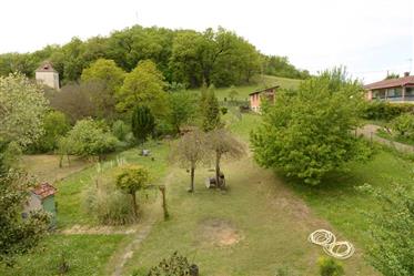 Grande maison de village avec 2540m2 jardin, Tarn et Garonne