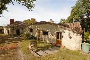 Converted barn and stone house with Pigeonnier, 5 acres, Bourg de Visa, Tarn et Garonne