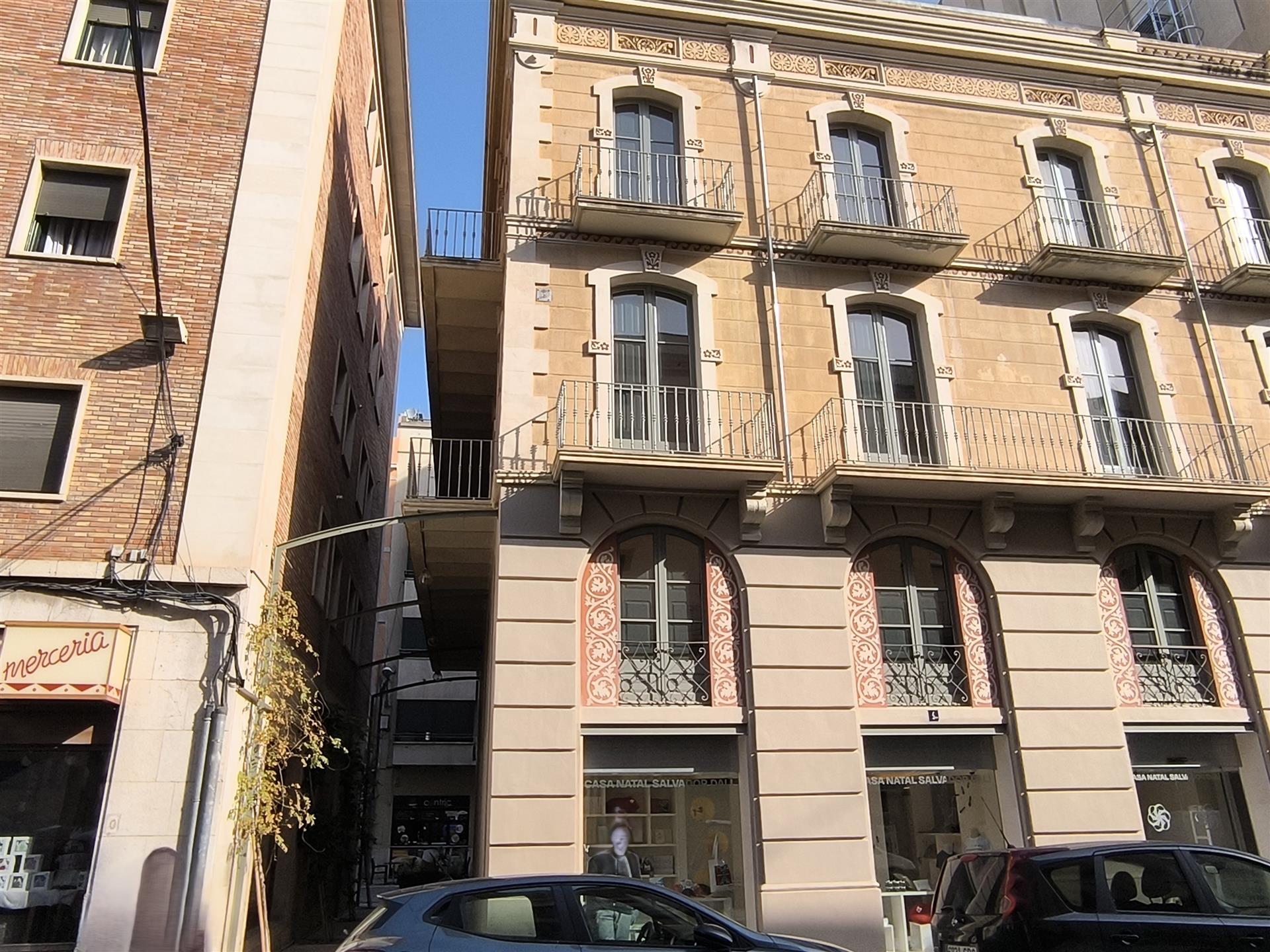 Appartement de charme dans le centre de Figueres