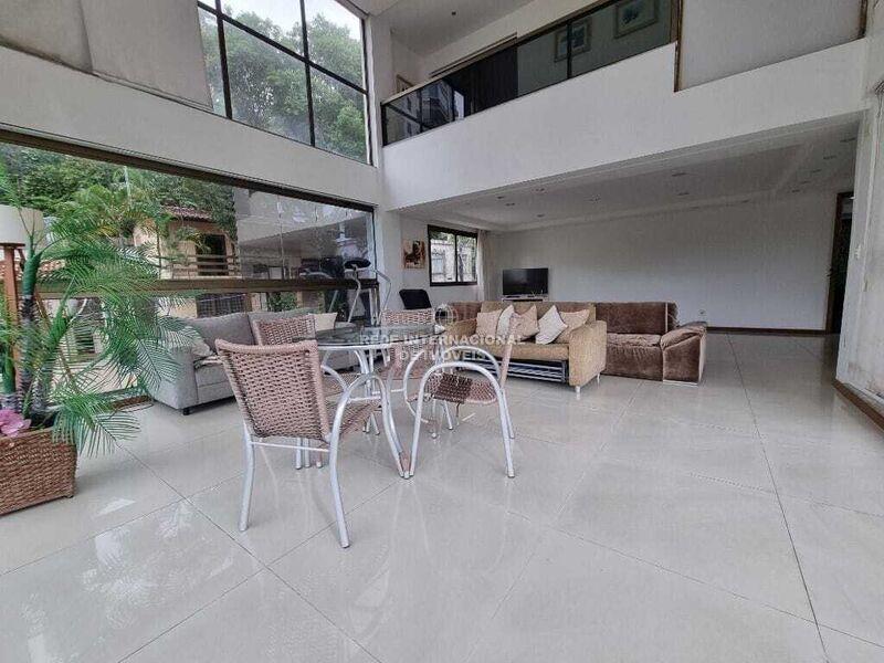 Purchase: House (14825-000)