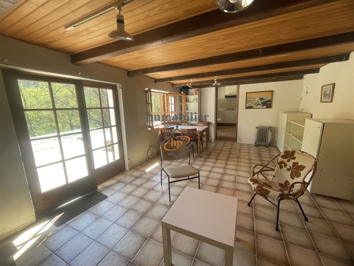 Vente maison de campagne en bord de Tarn avec terrain attenant.