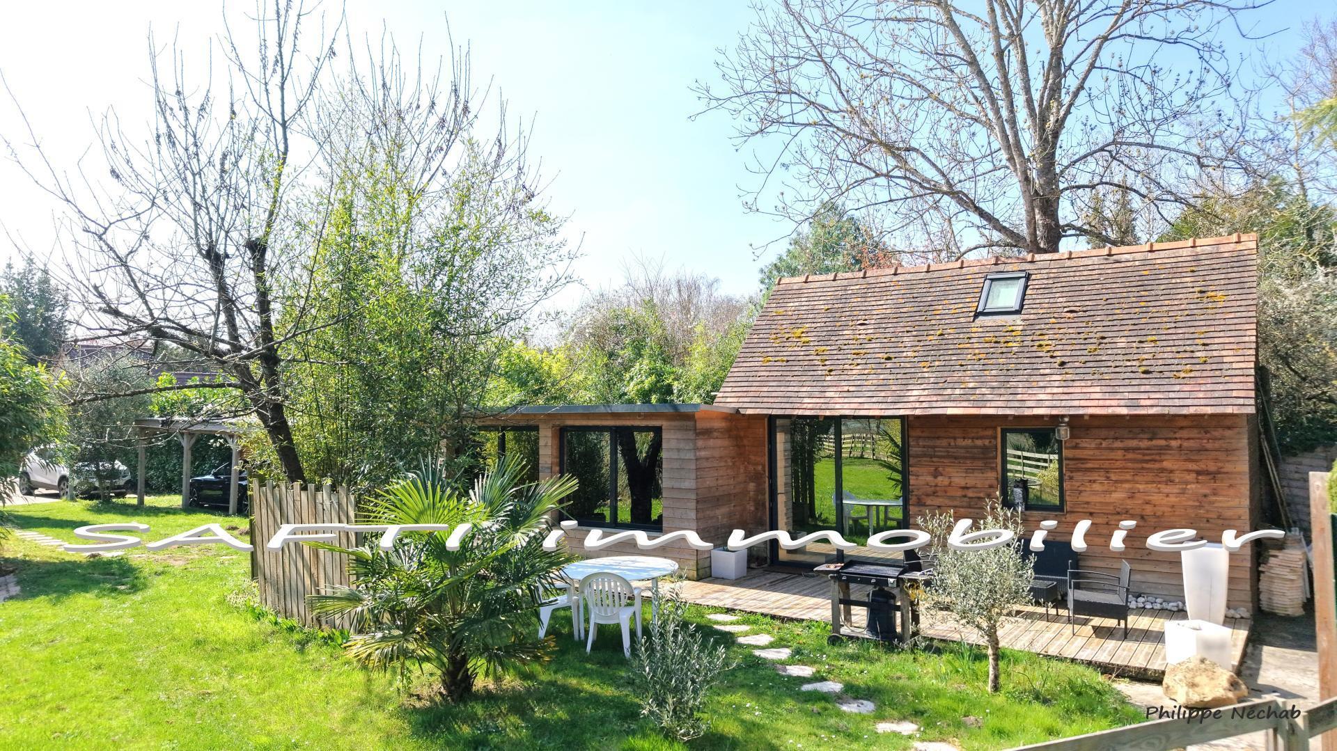 Purchase: Luxury property (78840)