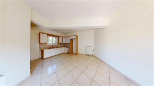 Piękny apartament na sprzedaż w Pylos Messinia - 75 mkw, 2 sypialnie, 128.000€