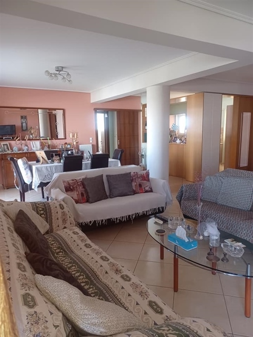 (For Sale) Residential Floor apartment || Athens South/Mosxato - 210 Sq.m, 3 Bedrooms, 550.000€