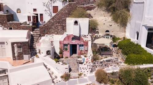 (For Sale) Residential Detached house || Cyclades/Santorini-Oia - 84 Sq.m, 850.000€