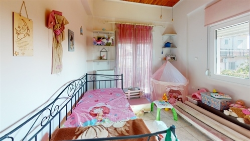 (Na sprzedaż) Apartament mieszkalny || Prefektura Mesenii/Thouria - 98 mkw, 3 sypialnie, 125.000€
